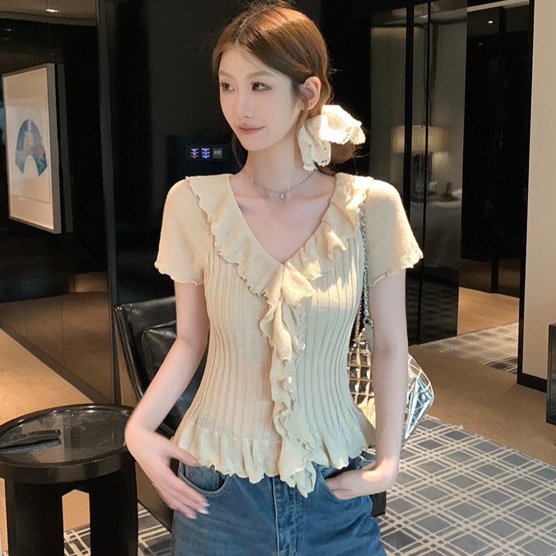 實拍~木耳邊針織衫女新款夏季修身設計感短袖上衣
