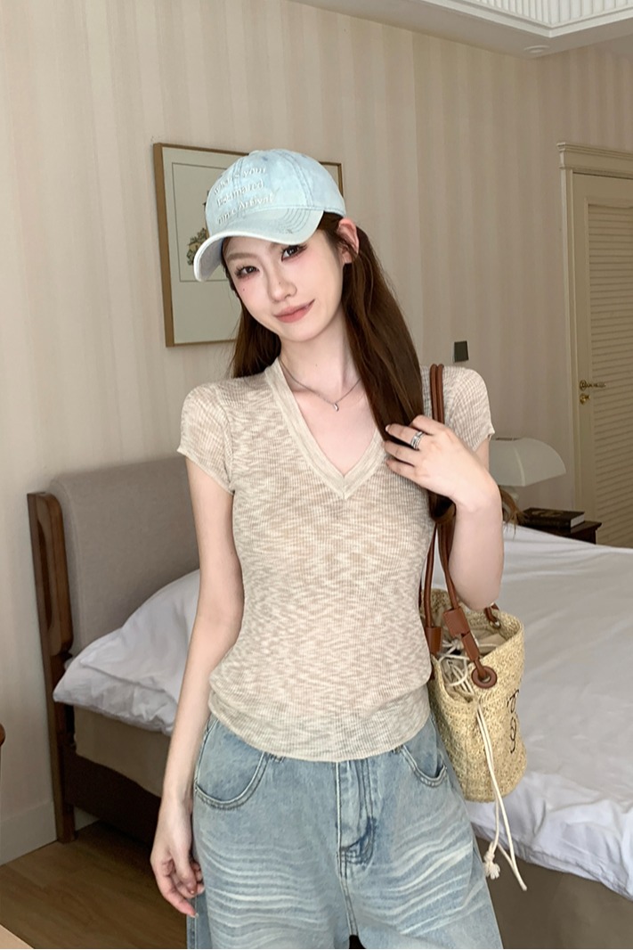 實拍~針織正肩短袖T恤女2026夏季新款V領坑條修身顯瘦薄款上衣