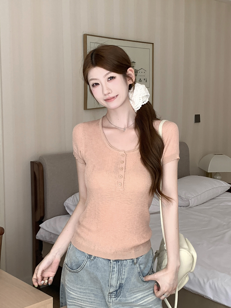 實拍~紐扣圓領針織短袖T恤女夏季薄款修身顯瘦打底衫內搭上衣