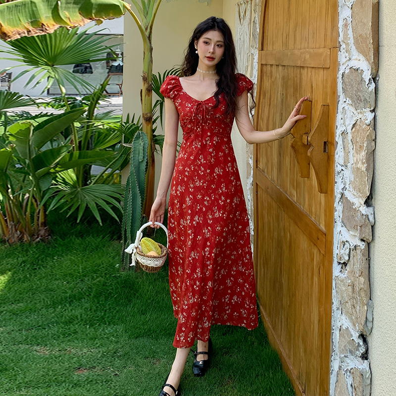 MY16420#法式红色连衣裙显瘦纯欲穿搭海边度假碎花长裙