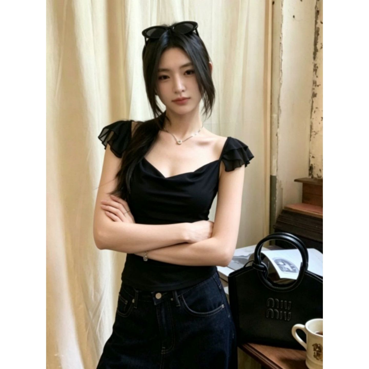 黑色蕩領網紗小飛袖上衣女純欲風收腰顯瘦氣質設計感短袖 T 恤
