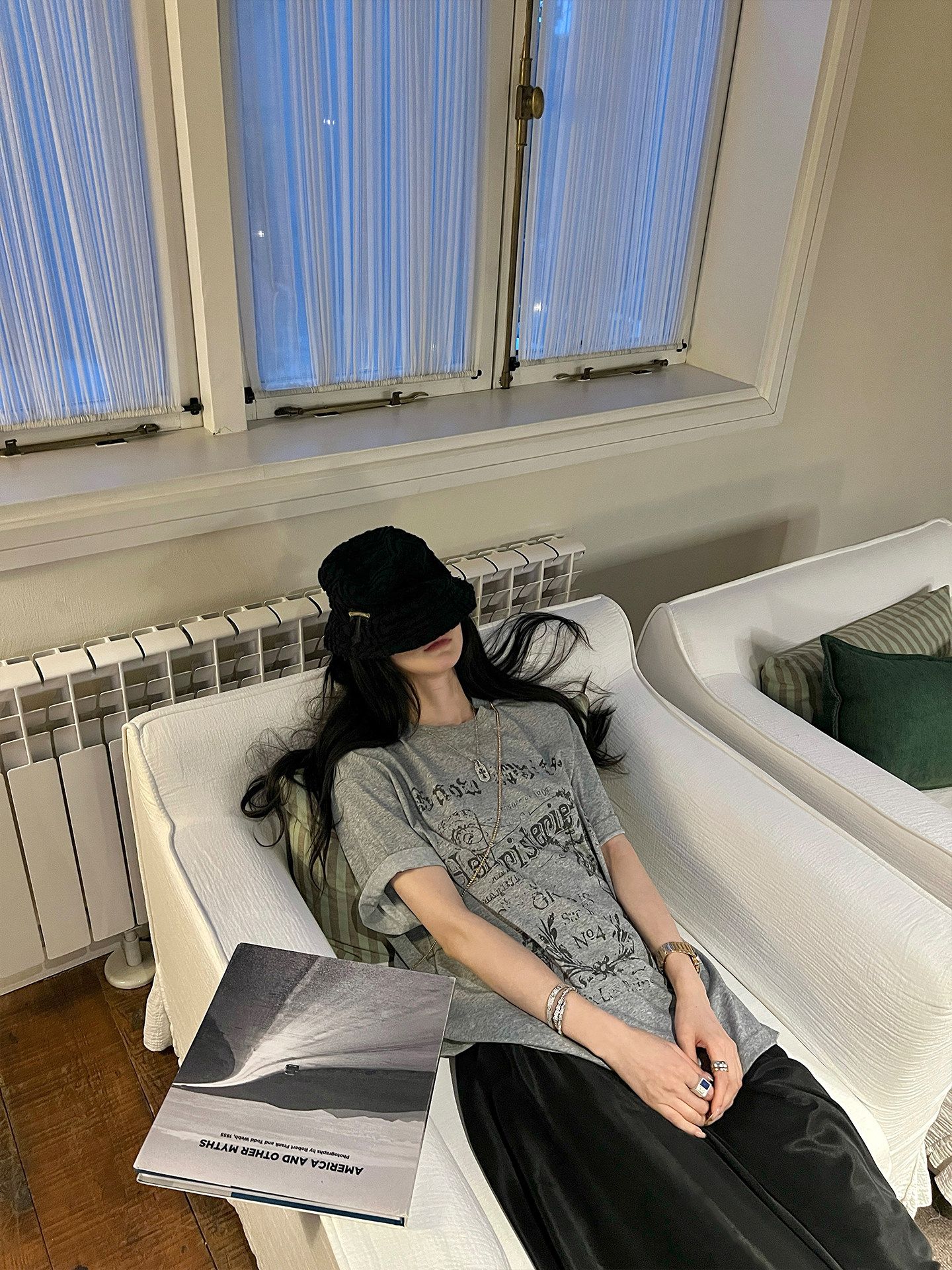 灰色細條紋圓領短袖 T 恤女修身顯瘦韓系休閑百搭針織上衣