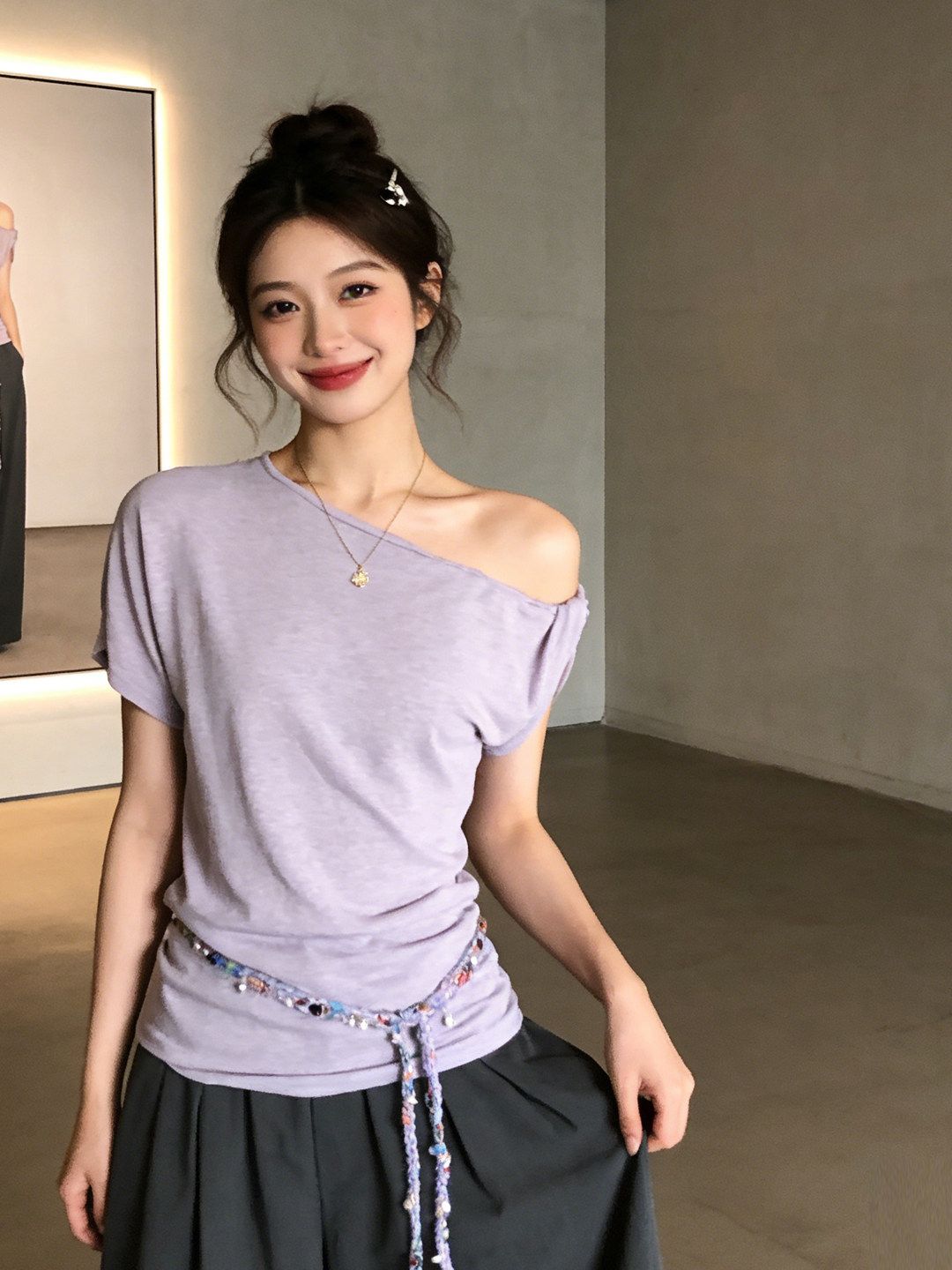 純欲斜領短袖t恤女2026年夏季韓系穿搭修身辣妹露肩短款上衣