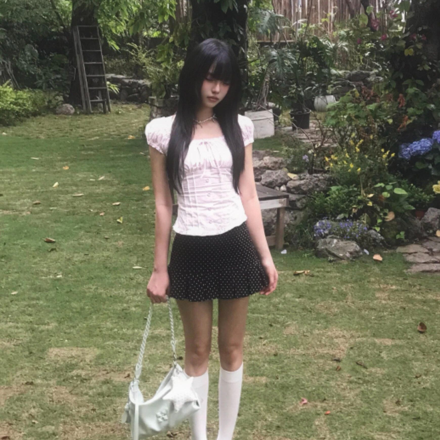 韓系粉色方領泡泡袖收腰短款上衣女純欲風夏季甜妹褶皺修身 T 恤
