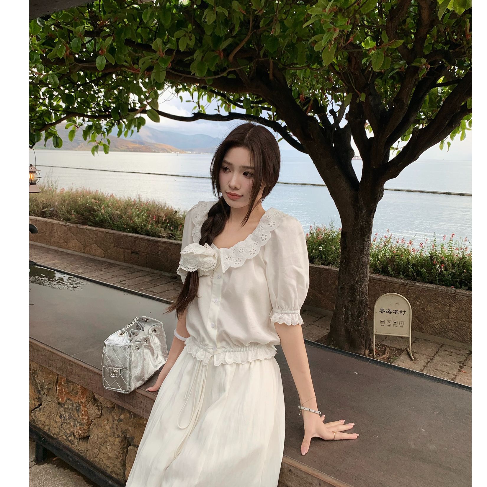 氣質白色法式方領蕾絲花邊泡泡袖短款襯衫女夏季溫柔風收腰上衣