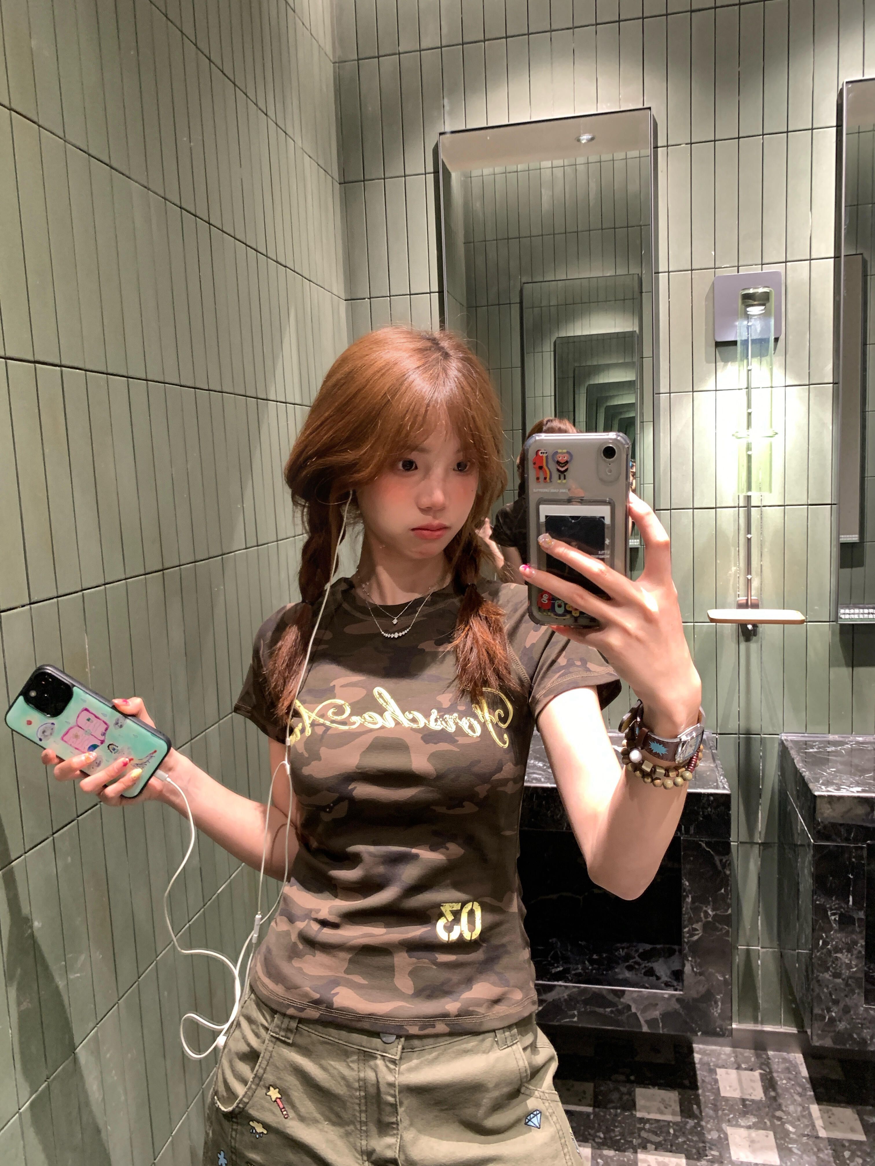 迷彩印花修身短袖 T 恤女夏季美式辣妹風顯瘦收腰短款上衣