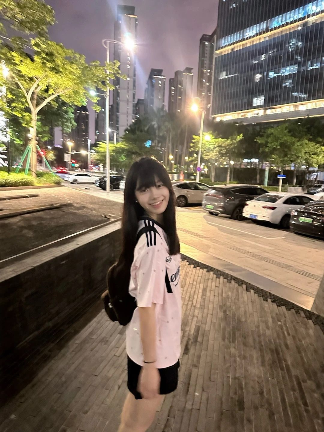 美式粉色星星印花 V 領撞色短袖 T 恤女夏季學院風寬松百搭上衣