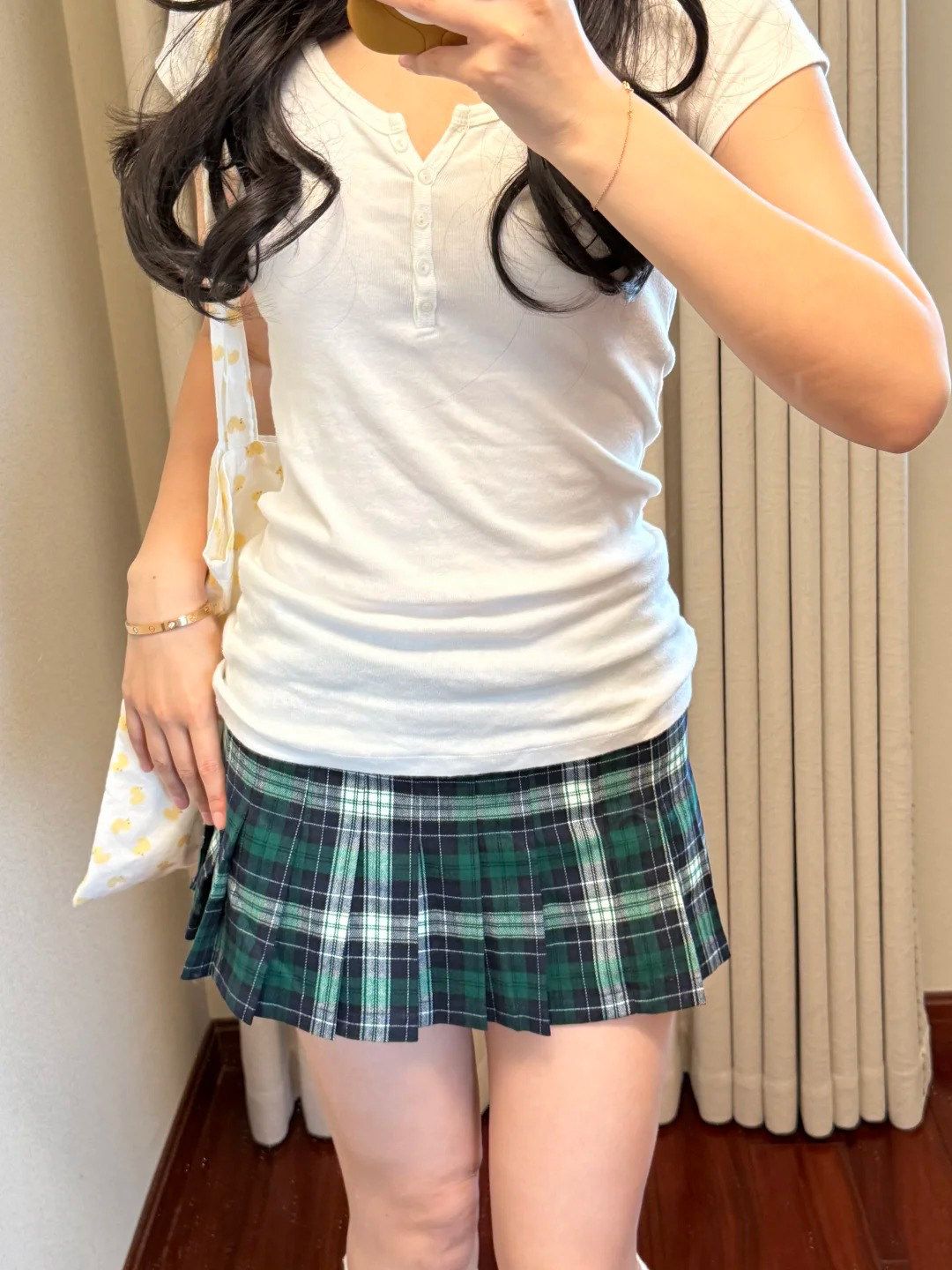 白色亨利領修身短袖 T 恤女夏季純欲風收腰顯瘦百搭上衣