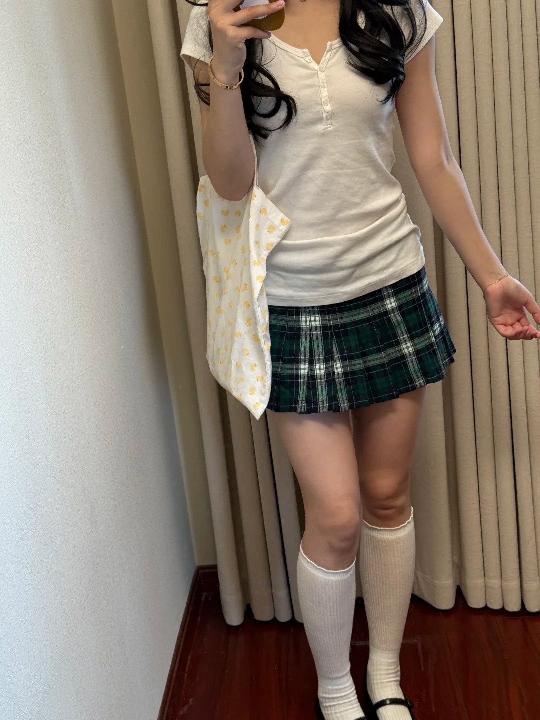 白色亨利領修身短袖 T 恤女夏季純欲風收腰顯瘦百搭上衣