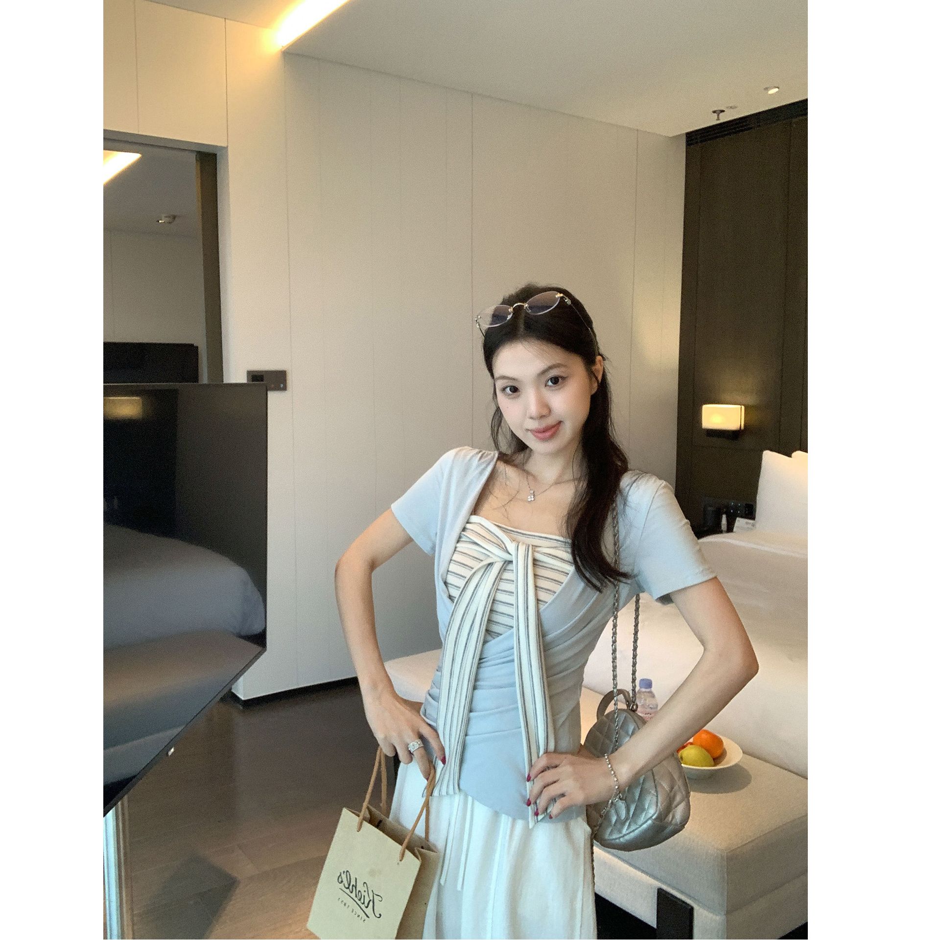 辣妹疊穿兩件套女韓系交叉V領T恤條紋系帶抹胸背心套裝