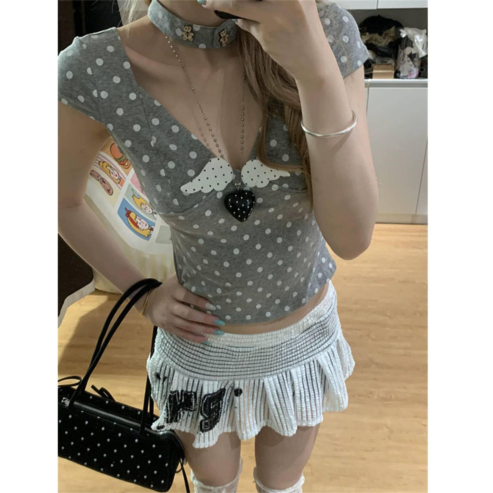 甜辣掛脖v領波點短袖T恤女夏設計感小眾修身收腰顯瘦上衣