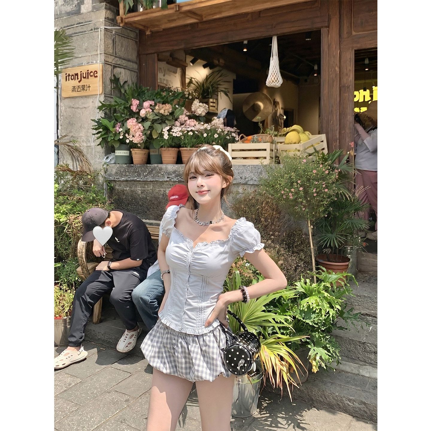 辣妹方領木耳邊褶皺短袖襯衫女夏季溫柔風收腰顯瘦百搭短款上衣