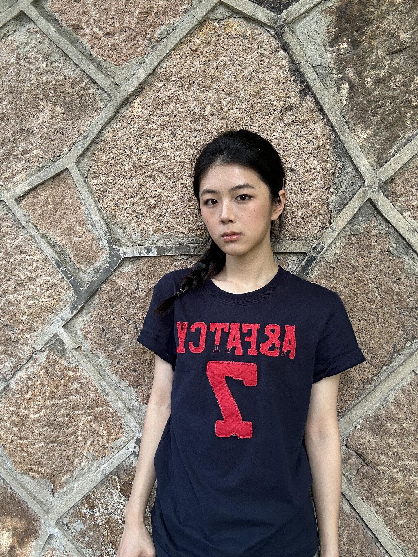 藏青色字母數字 7 印花短袖T恤女夏季韓系休閑風寬松顯瘦百搭上衣