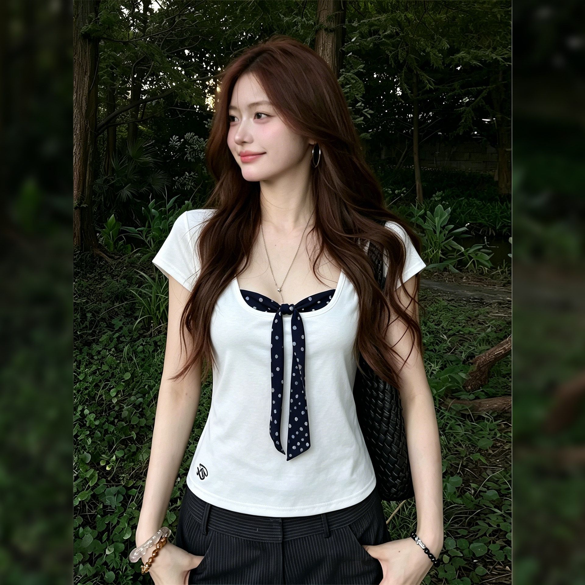 白色波點蝴蝶結裝飾短袖 T 恤女夏季韓系修身顯瘦百搭短款上衣