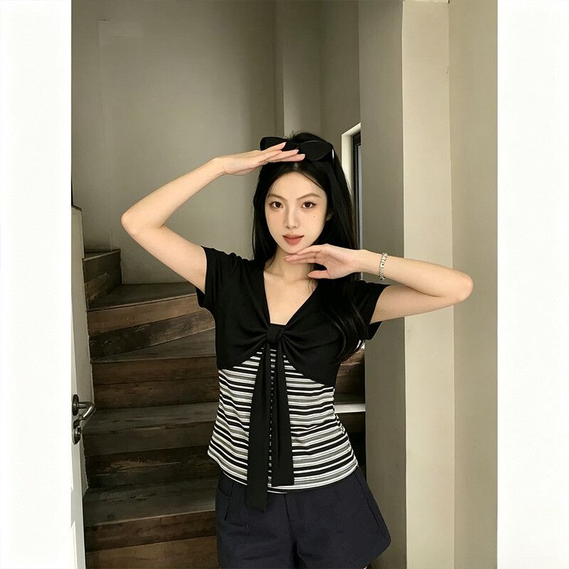 熟女風撞色條紋拼接假兩件扭結系帶短袖修身掐腰出片絕美T恤