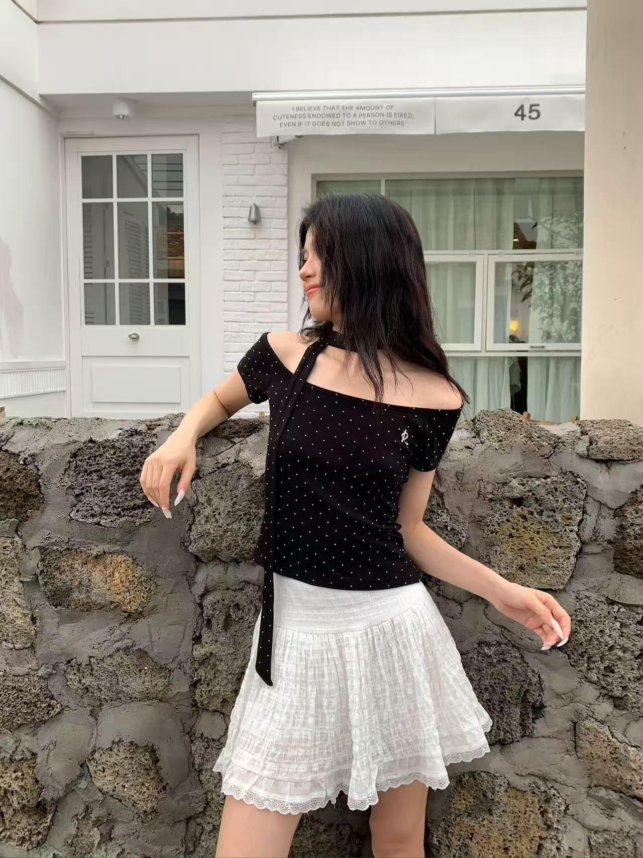 少女風波點掛脖一字肩短袖T恤女夏季辣妹風修身顯瘦百搭短款上衣