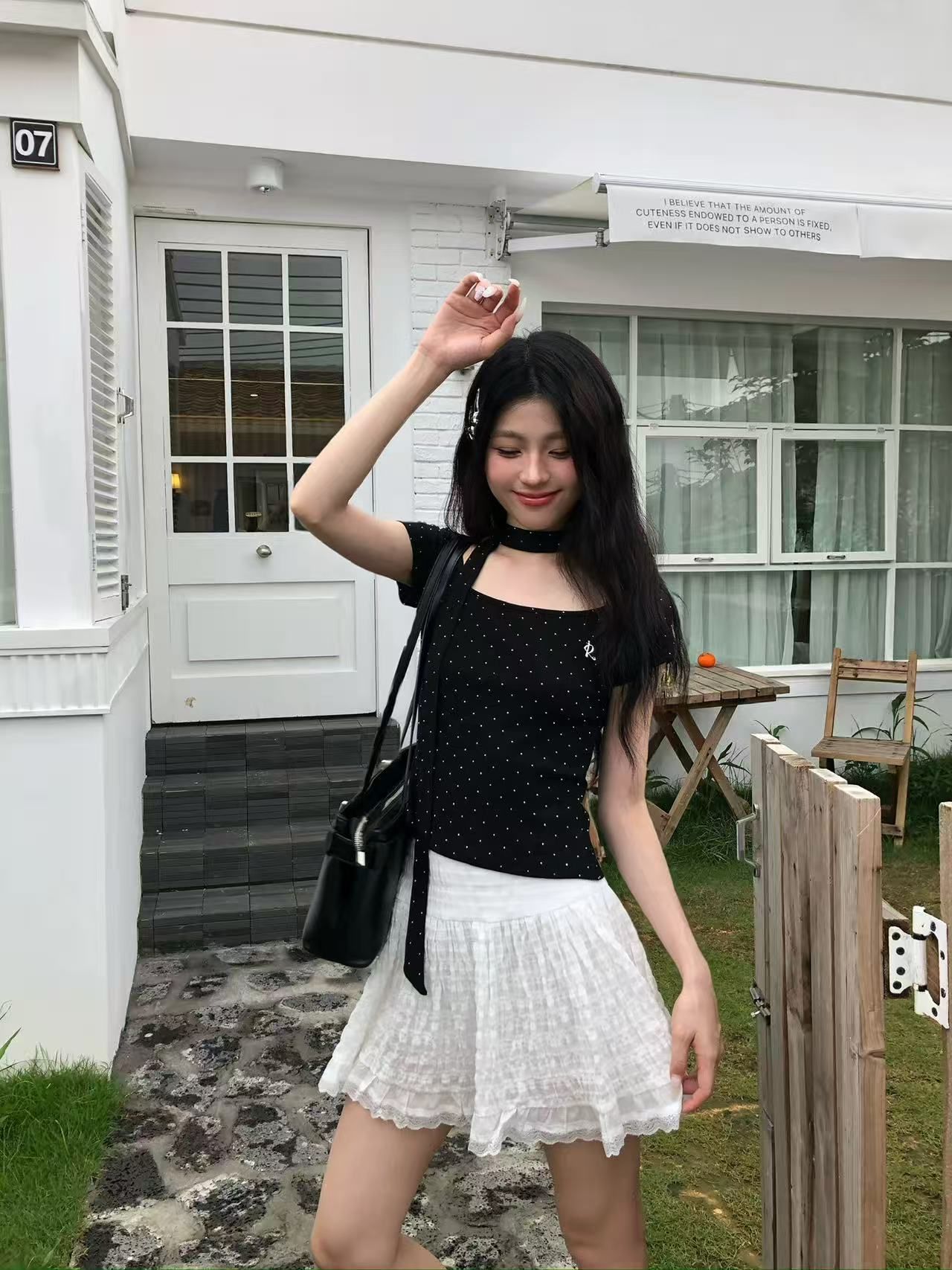 少女風波點掛脖一字肩短袖T恤女夏季辣妹風修身顯瘦百搭短款上衣