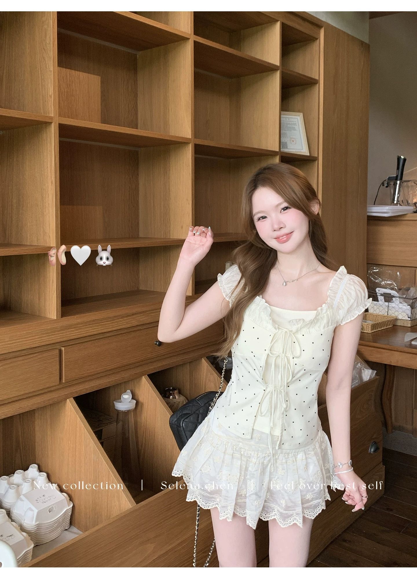 溫柔風波點蕾絲掛脖泡泡袖短款上衣女夏季修身顯瘦百搭小衫