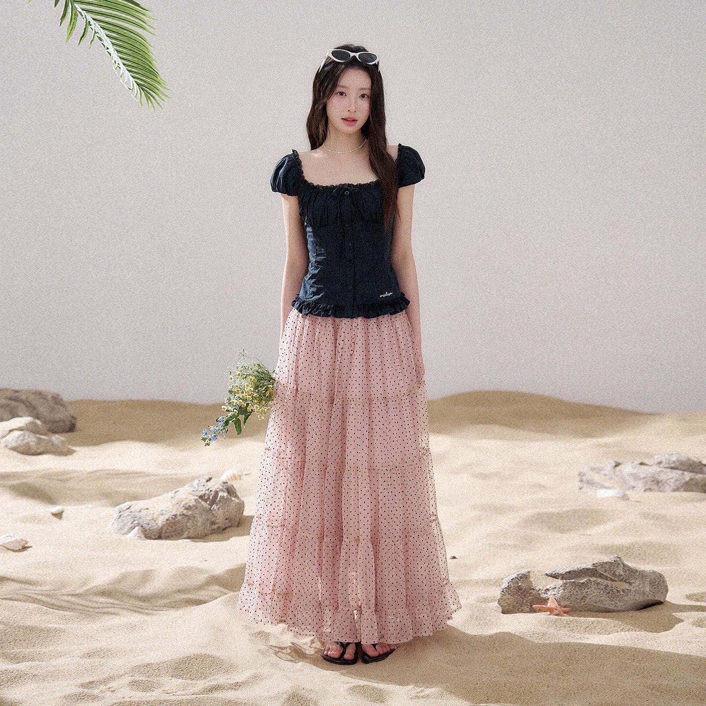 黑色一字肩短款修身背心女夏季辣妹風顯瘦百搭無袖上衣