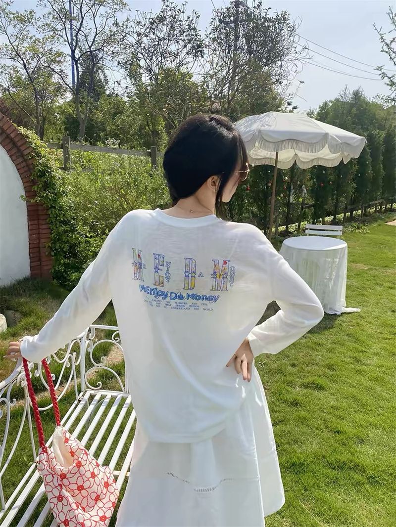 白色彩色花朵印花薄款長袖T恤女夏季韓系休閑風寬松顯瘦防曬上衣