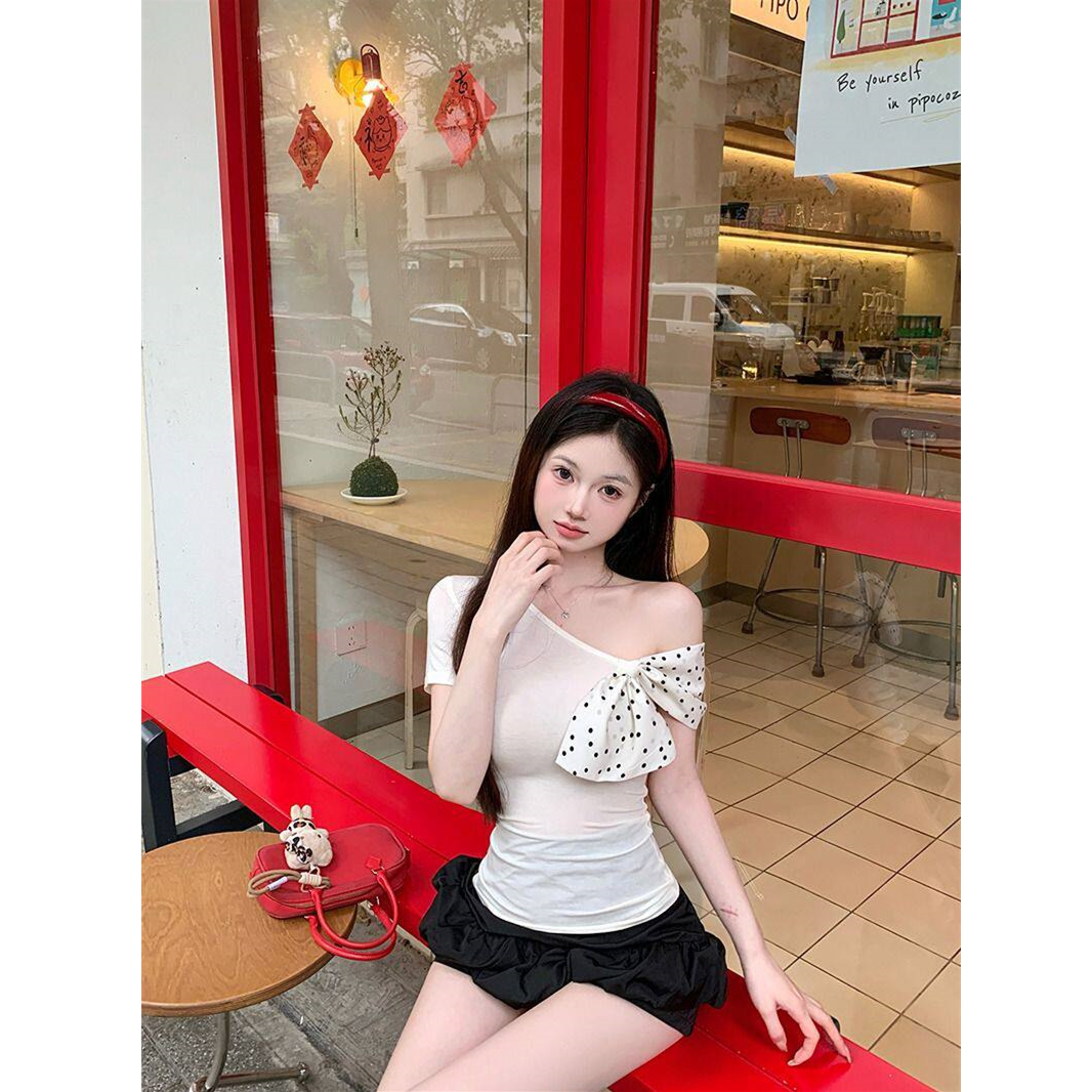 蝴蝶結波點斜肩不規則t恤修身辣妹短款氣質顯瘦小眾上衣