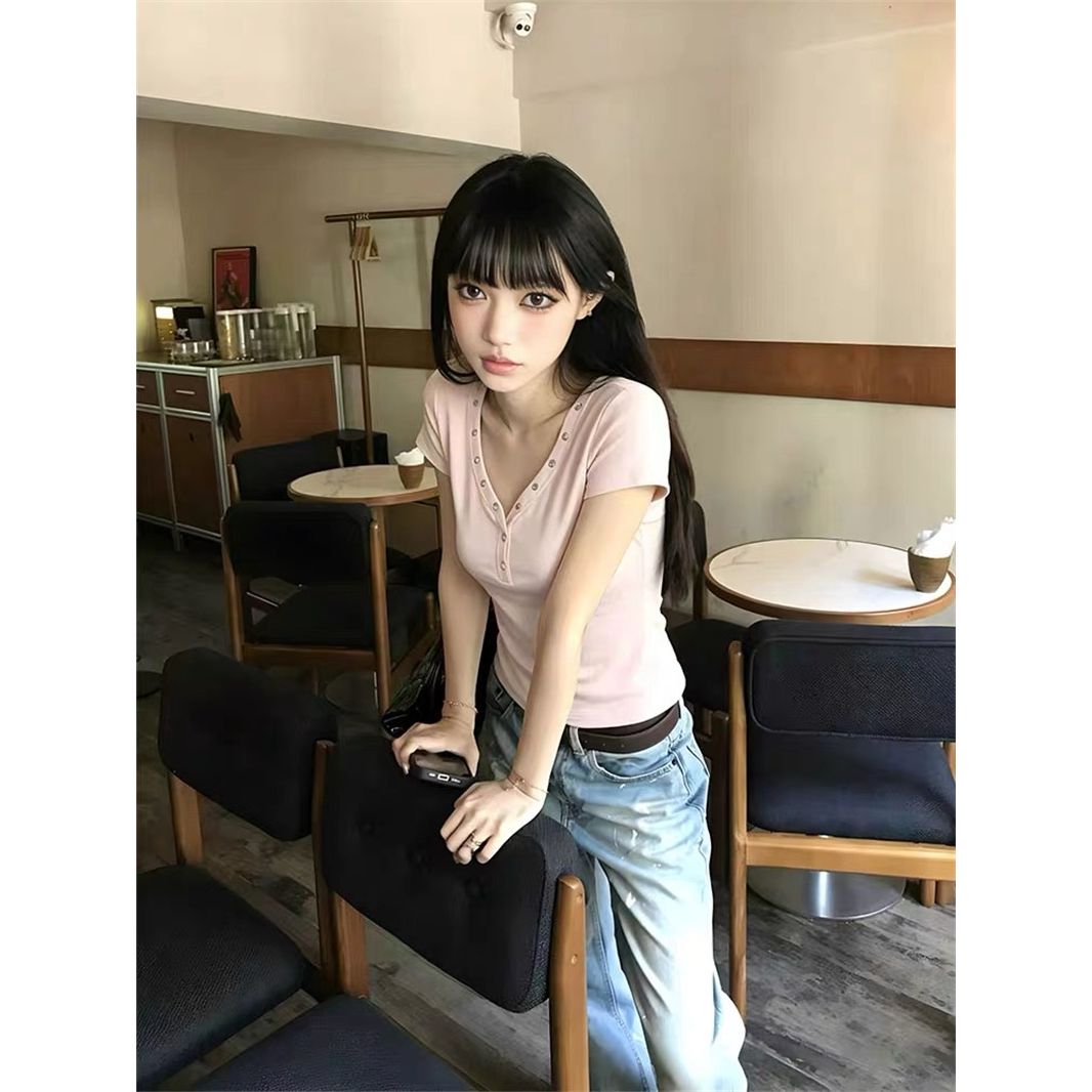 粉色 V領鉚釘亨利扣短袖 T恤女夏季辣妹風修身顯瘦百搭短款上衣