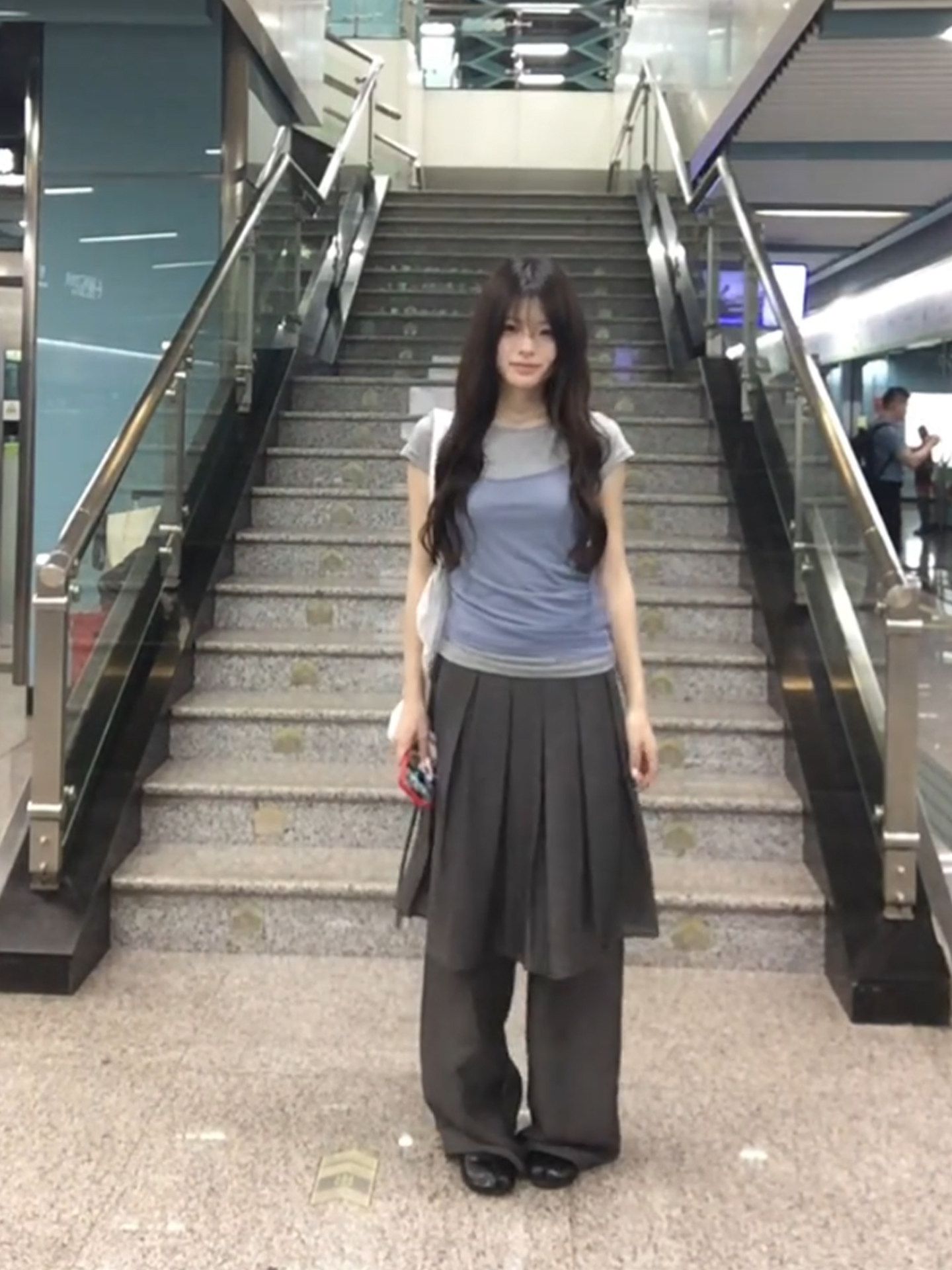 韓系吊帶灰色短袖假兩件上衣女夏季韓系簡約風修身顯瘦設計感T 恤