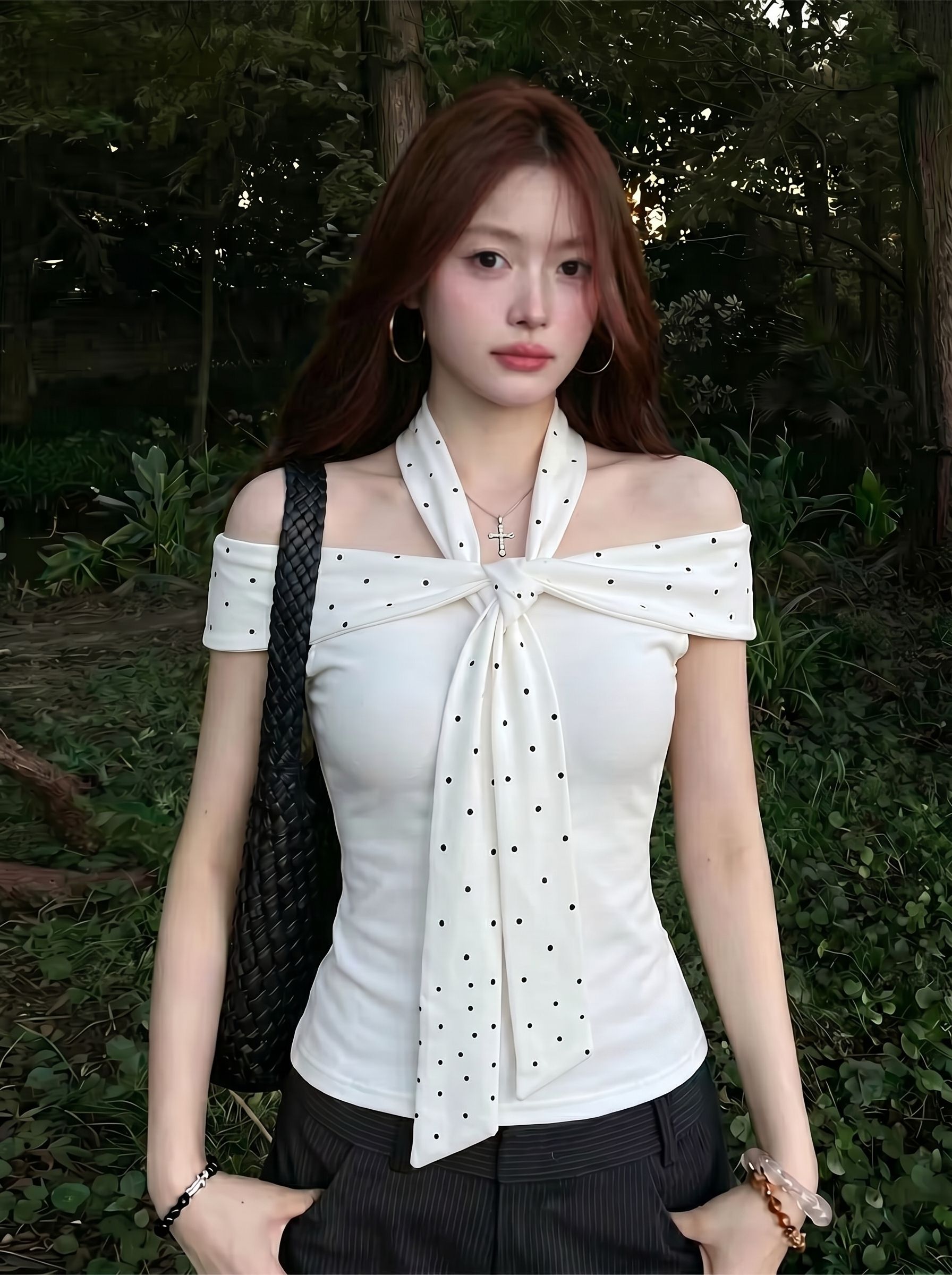 白色波點掛脖一字肩短袖T恤女夏季純欲風修身顯瘦百搭辣妹上衣