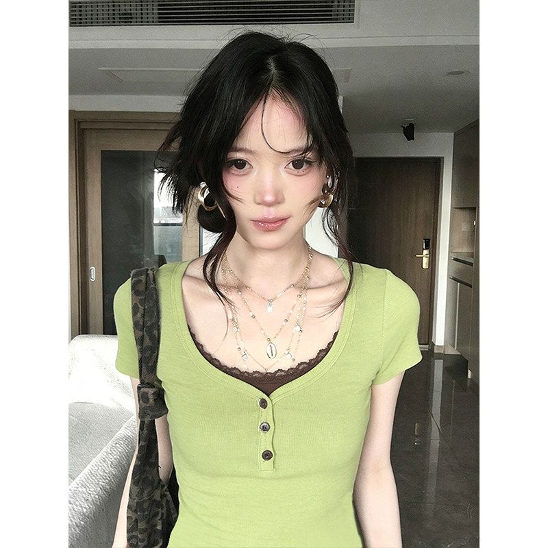 綠色假兩件拼接正肩短袖T恤女夏季修身漂亮獨特辣妹收腰上衣
