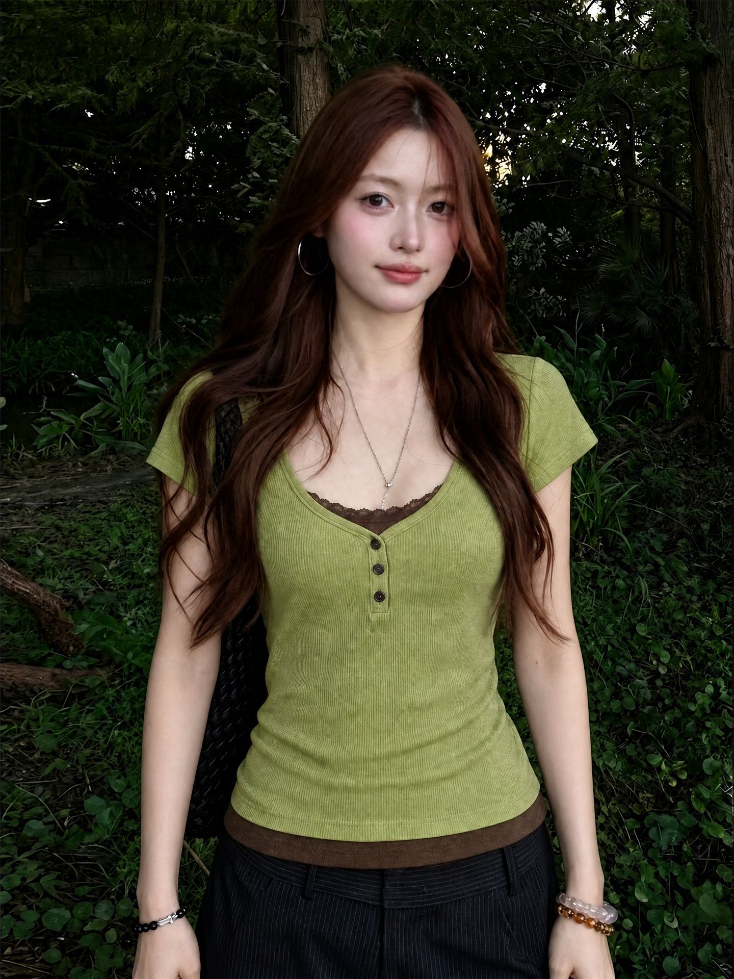 韓系蕾絲拼接短袖T恤女夏季綠色修身顯瘦小眾百搭休閑上衣