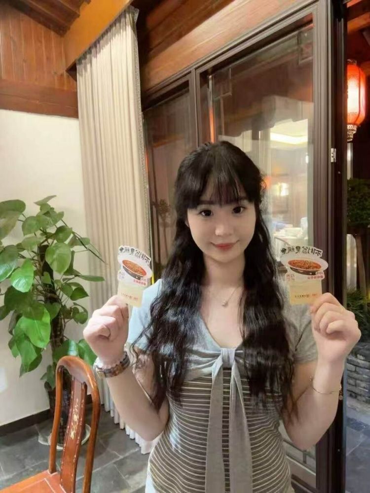設計感式扭結蝴蝶結條紋拼接正肩短袖T恤女夏辣妹修身短款上衣