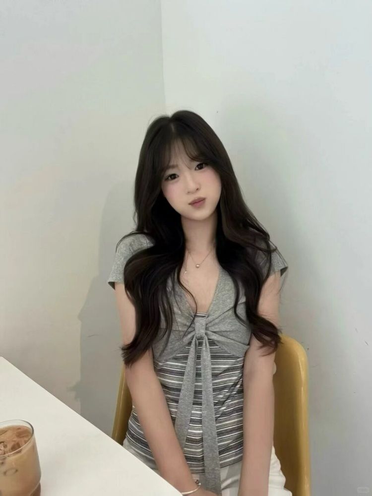 蝴蝶結條紋拼接正肩短袖T恤女夏辣妹修身短款上衣