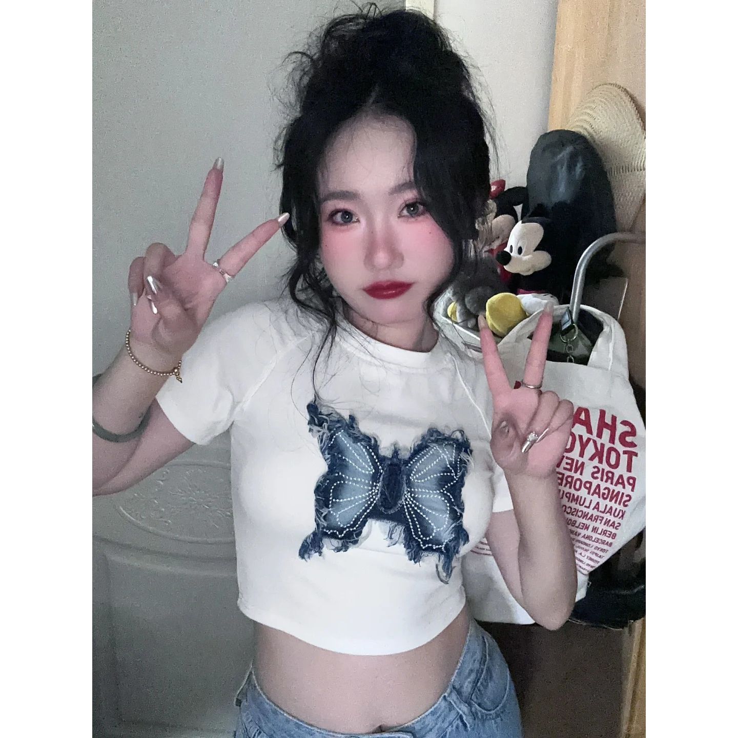 蝴蝶貼布短袖 T 恤女夏季美式辣妹風修身顯瘦百搭短款上衣