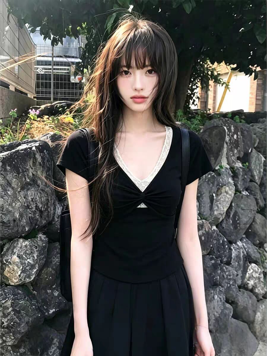 黑色假兩件扭結 V 領短袖 T 恤女夏季純欲風修身顯瘦短款辣妹上衣