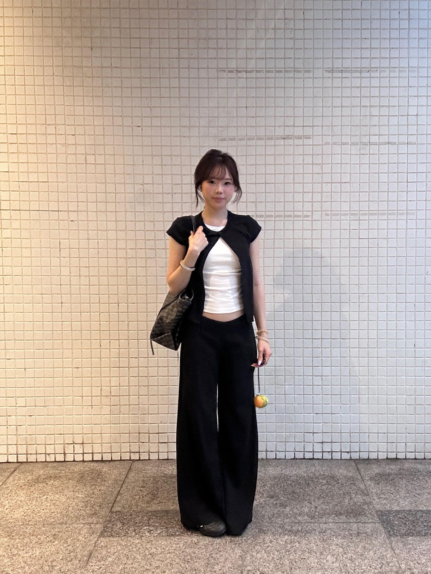 黑白假兩件短袖 T 恤女夏季韓系簡約風開襟紐扣修身短款百搭上衣