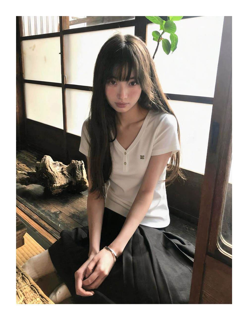V 領半開扣刺繡短袖 T 恤女夏季修身顯瘦百搭基礎款短款上衣