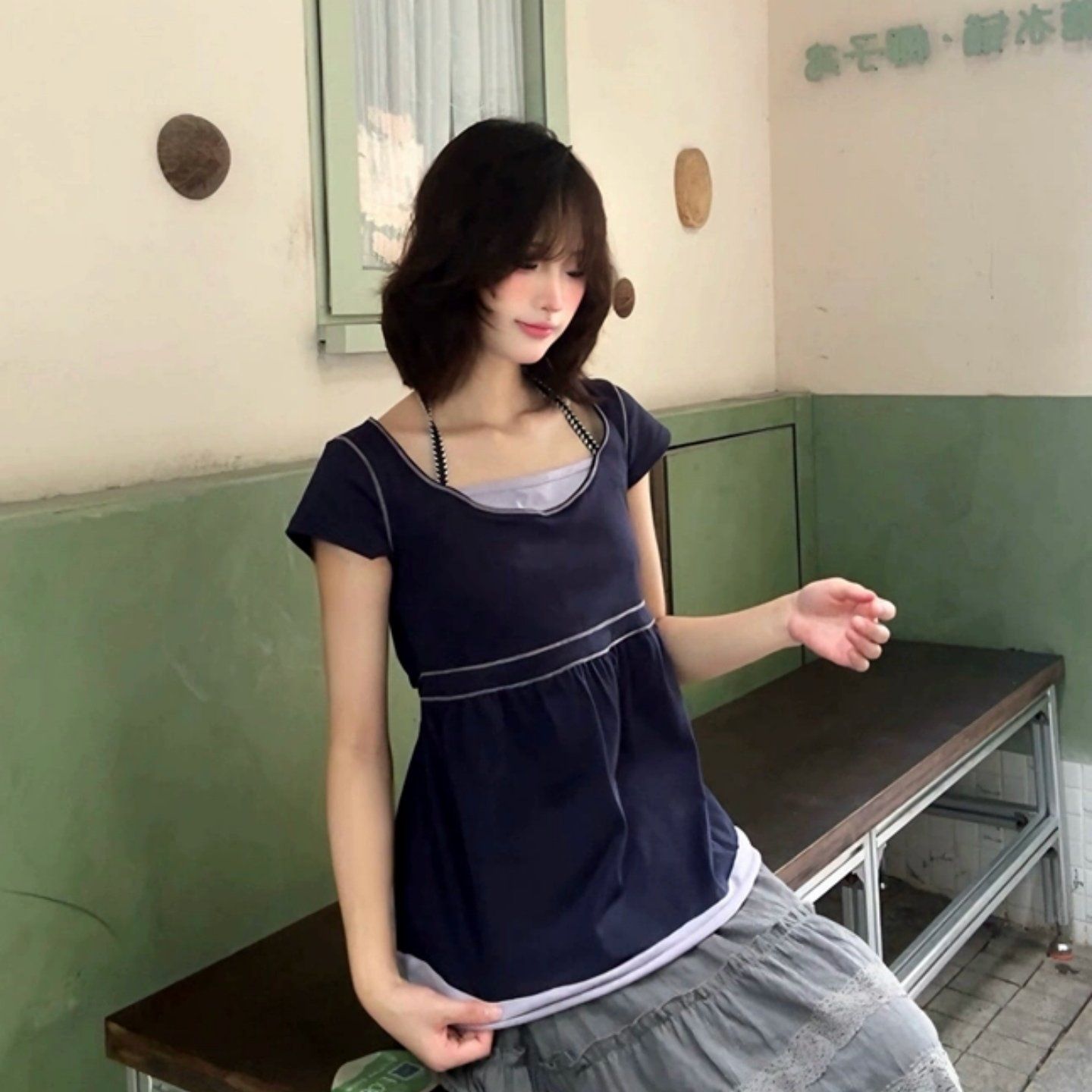 通勤撞色假兩件掛脖短袖上衣女夏季收褶高腰娃娃衫顯瘦短款 T 恤