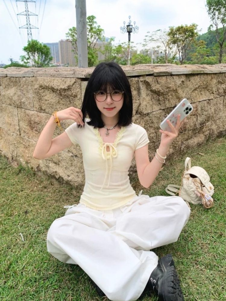 法式木耳邊 V 領系帶短袖T恤女魚骨收腰修身顯瘦純欲風短款上衣