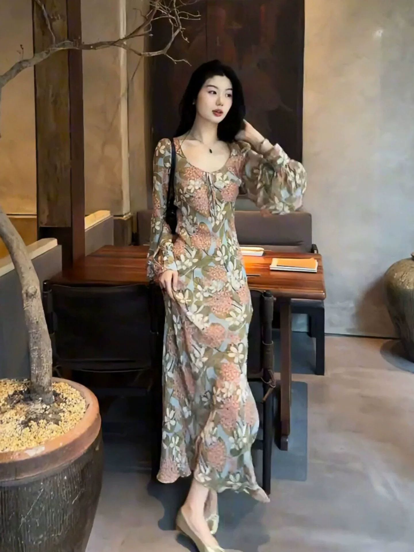 RY8178# 法式复古碎花连衣裙女2026春夏新款御姐风收腰显瘦气质长裙...