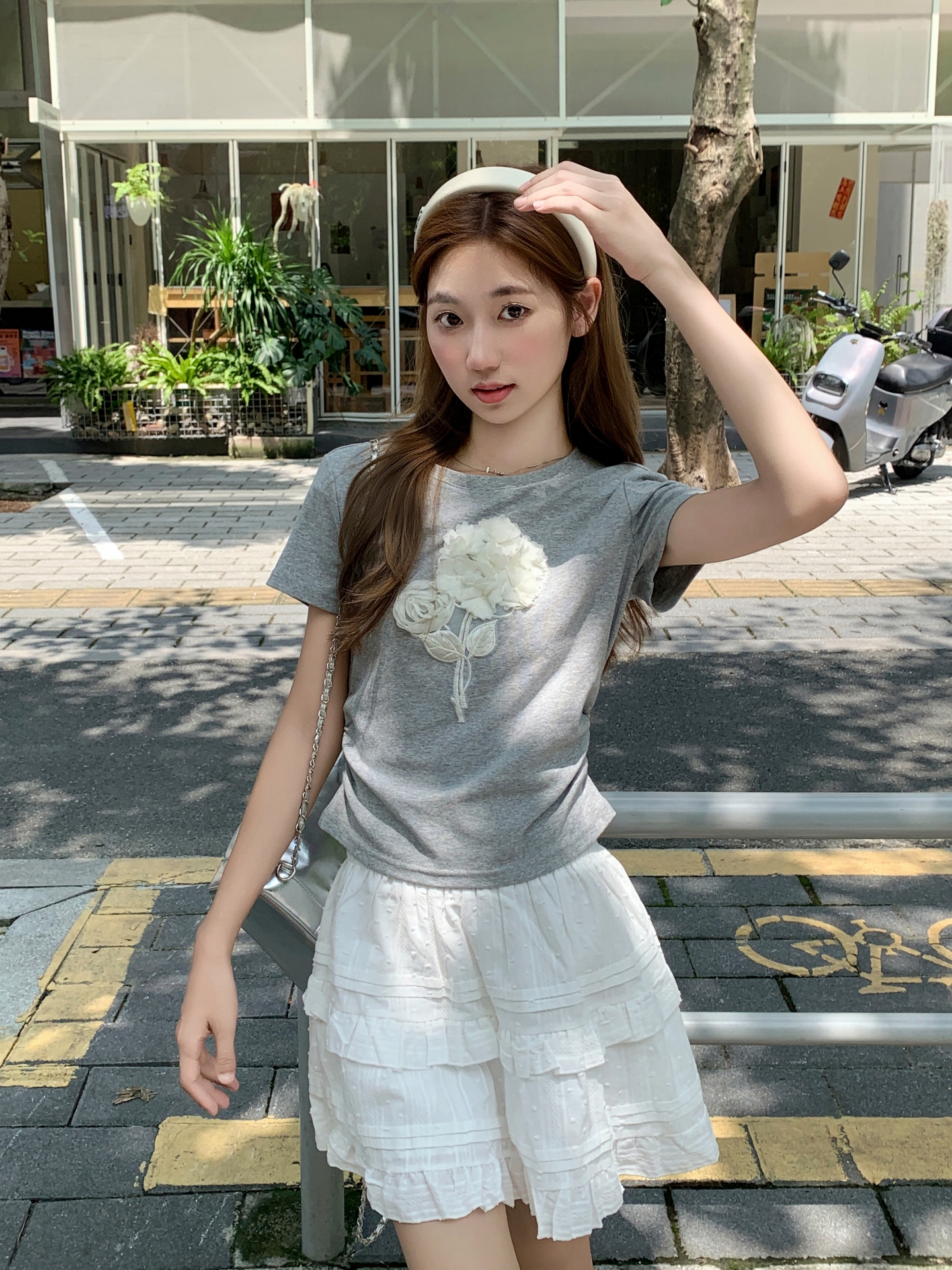 MY11663# 圆领短袖T恤女夏季新款设计感立体花朵体恤收腰短款别致上衣女裝貨源服裝批發