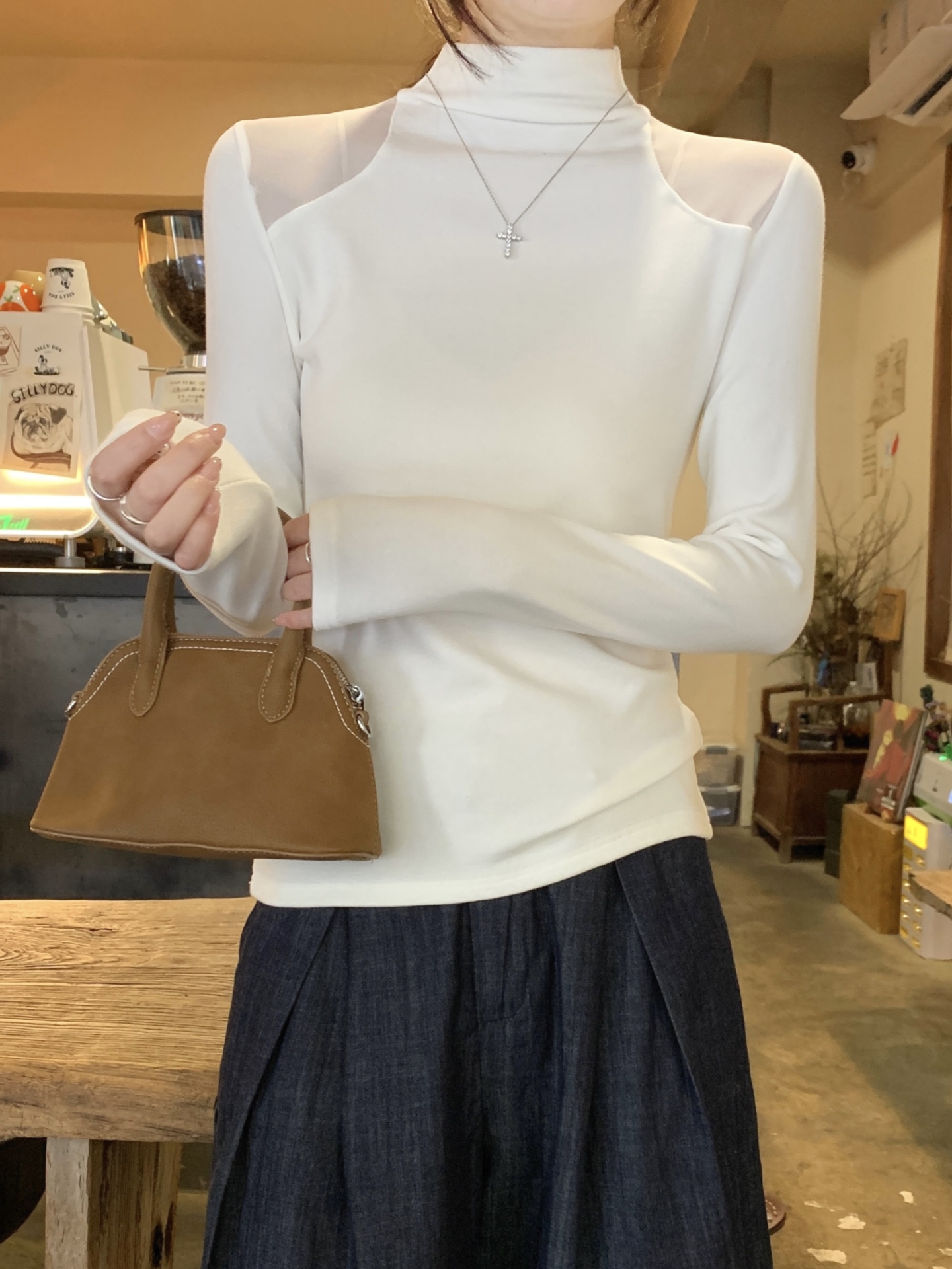 高級感網紗拼接半高領長袖t恤女冬季磨毛薄絨修身顯瘦打底衫上衣