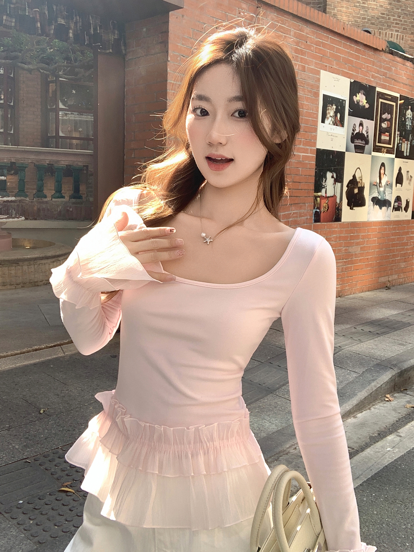 純欲辣妹U領荷葉邊拼接長袖t恤女2026春季新款收腰顯瘦巨好看上衣