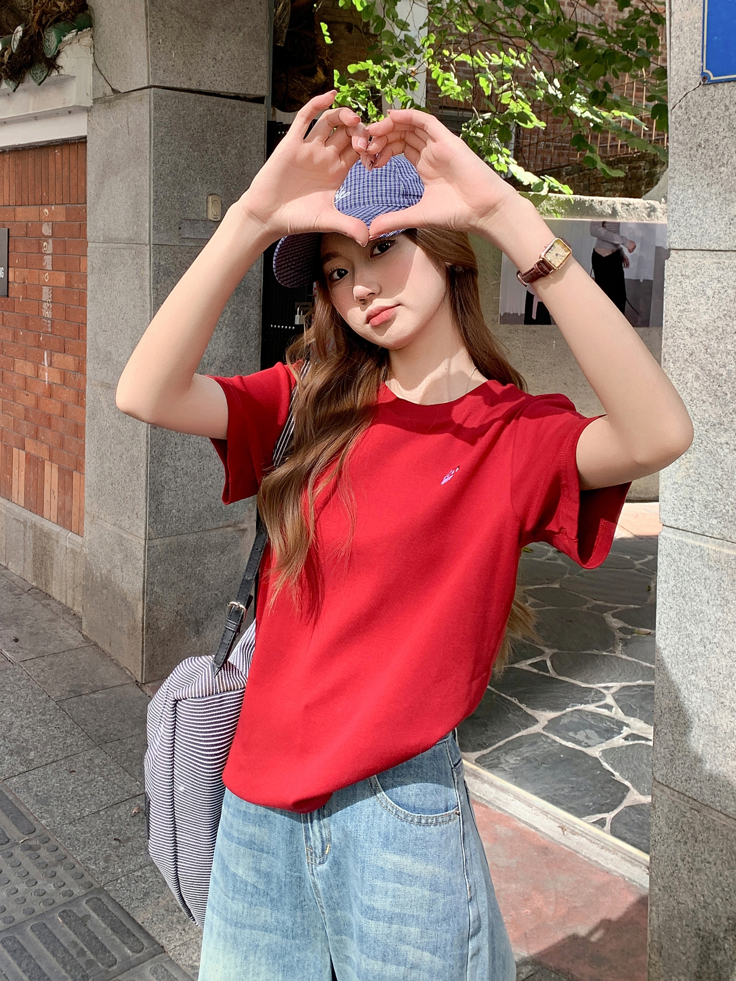卡通刺繡圓領正肩短袖t恤女2026新款寬松顯瘦簡約百搭通勤小上衣