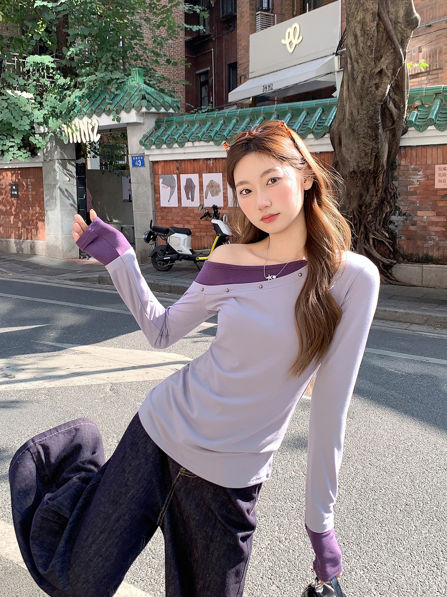 美式辣妹假兩件鉚釘斜肩長袖t恤女2026新款修身顯瘦氣質打底上衣