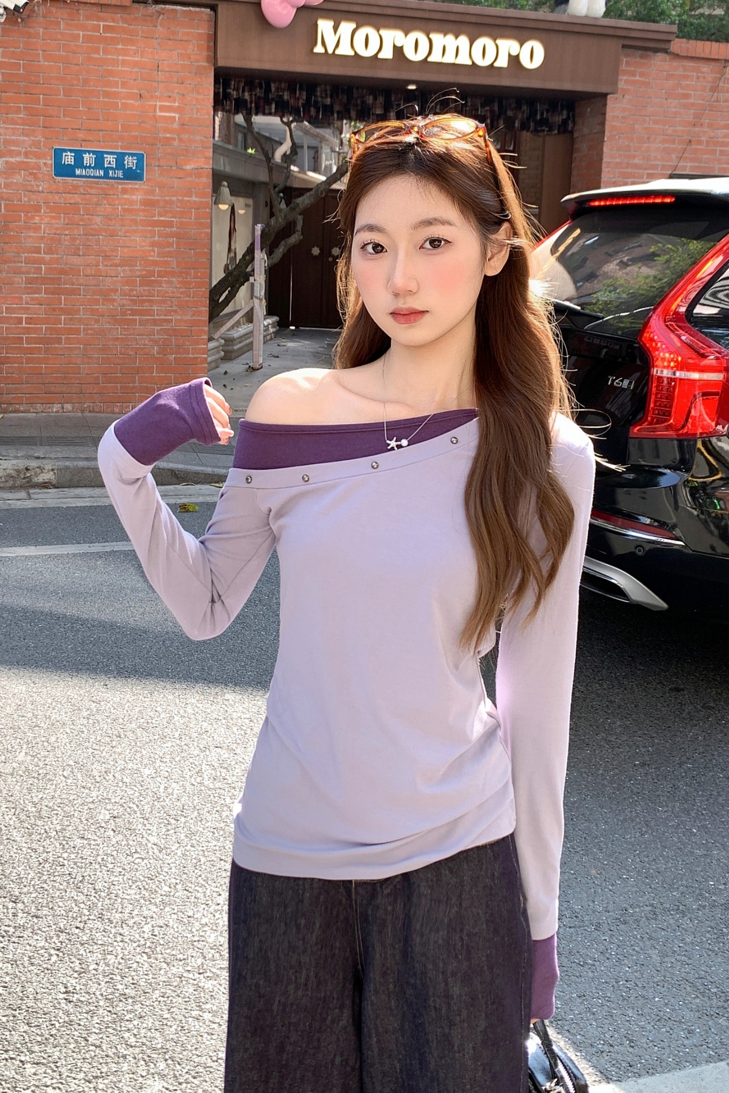 美式辣妹假兩件鉚釘斜肩長袖t恤女2026新款修身顯瘦氣質打底上衣