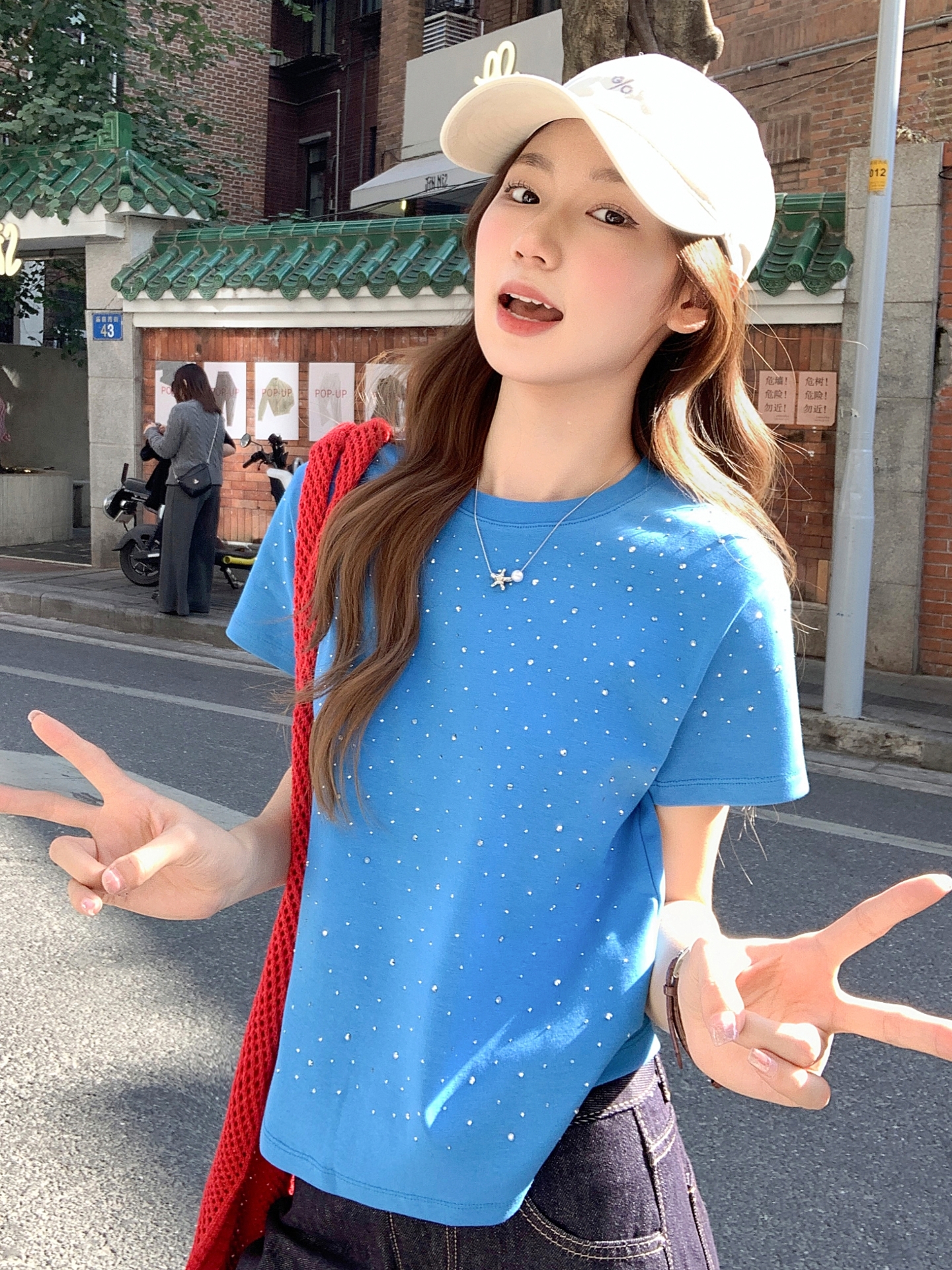 燙鉆圓領正肩白色短袖t恤女2026新款設計感修身顯瘦短款百搭上衣