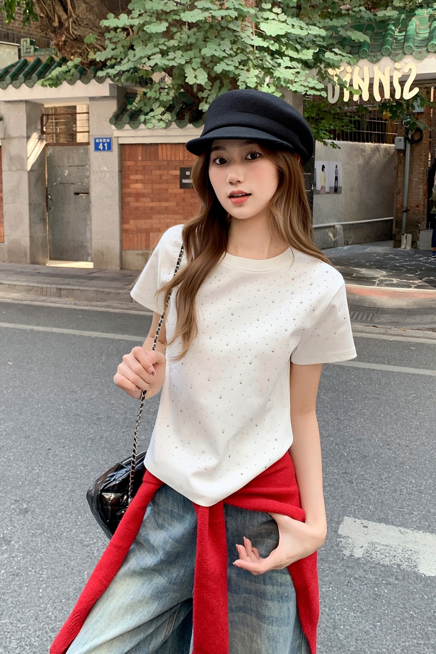 燙鉆圓領正肩白色短袖t恤女2026新款設計感修身顯瘦短款百搭上衣