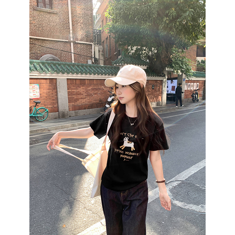 卡通刺繡圓領正肩短袖t恤女2026新款設計感寬松顯瘦休閑百搭上衣