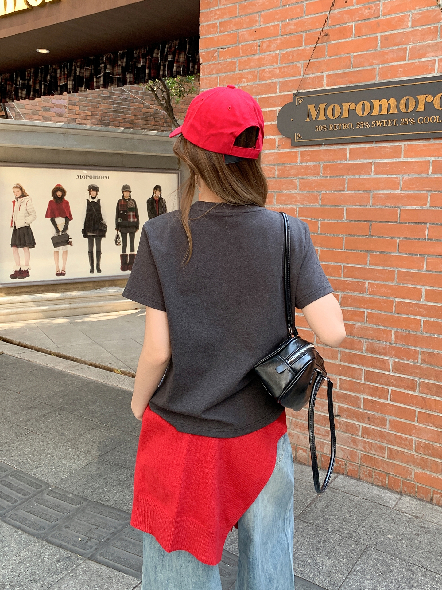 藍色條紋小馬刺繡短袖t恤女2026新款設計感修身顯瘦圓領撞色上衣