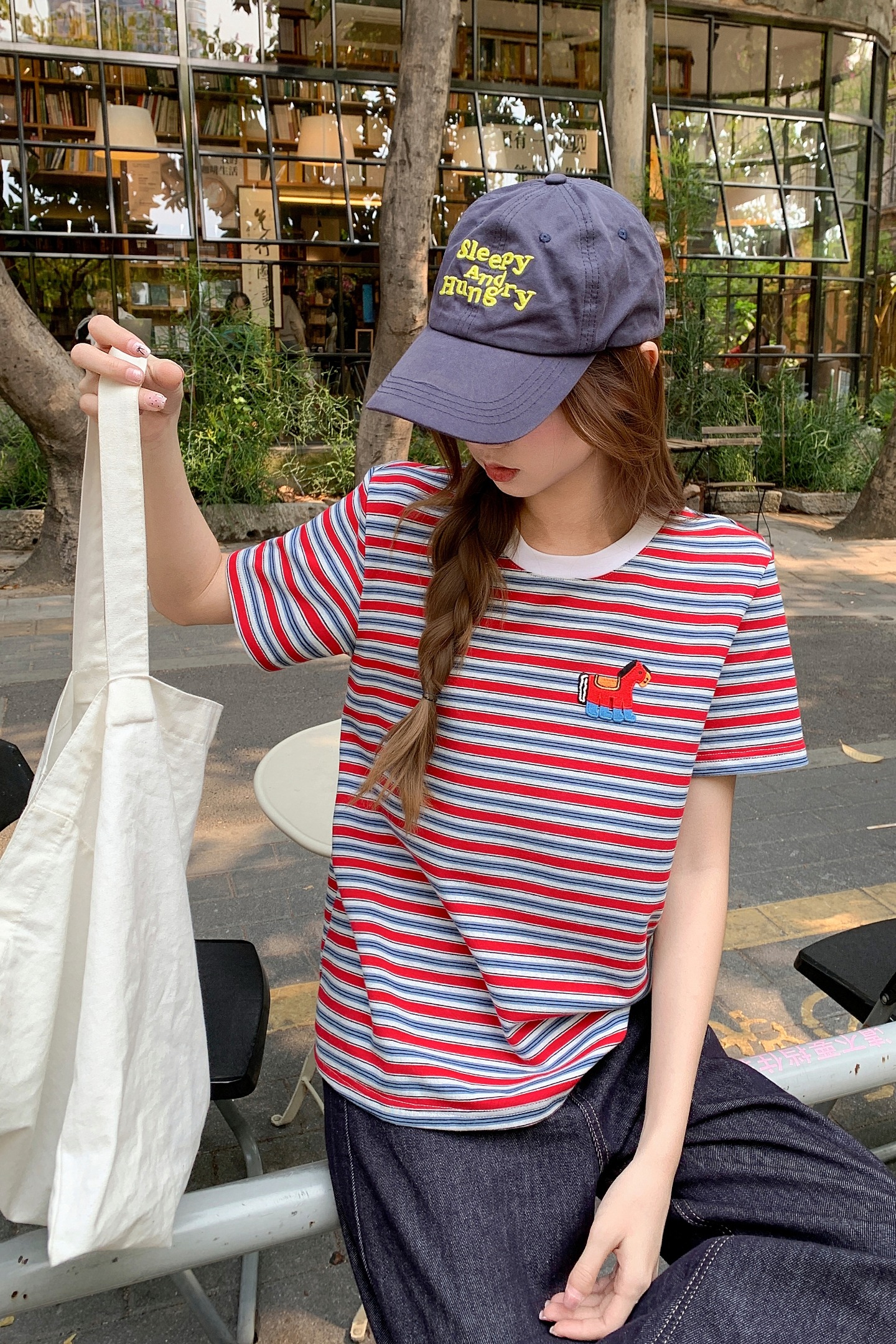 條紋撞色小馬刺繡圓領正肩短袖t恤女2026新款小眾設計感獨特上衣